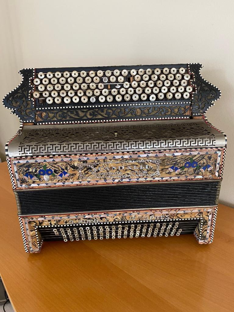 Accordéon Scandalli Camerano Italia, Musique & Instruments, Enlèvement ou Envoi, Utilisé, Accordéon à boutons, Scandalli
