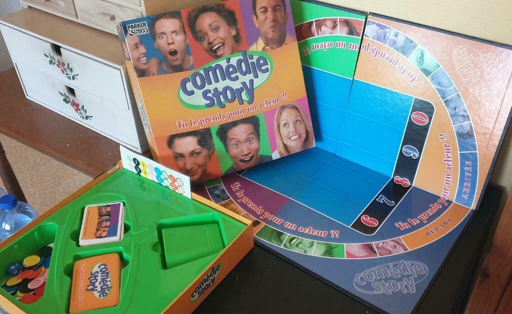 Jeu société Comédie Story - 2002, Enlèvement ou Envoi, Comme neuf, Hasbro