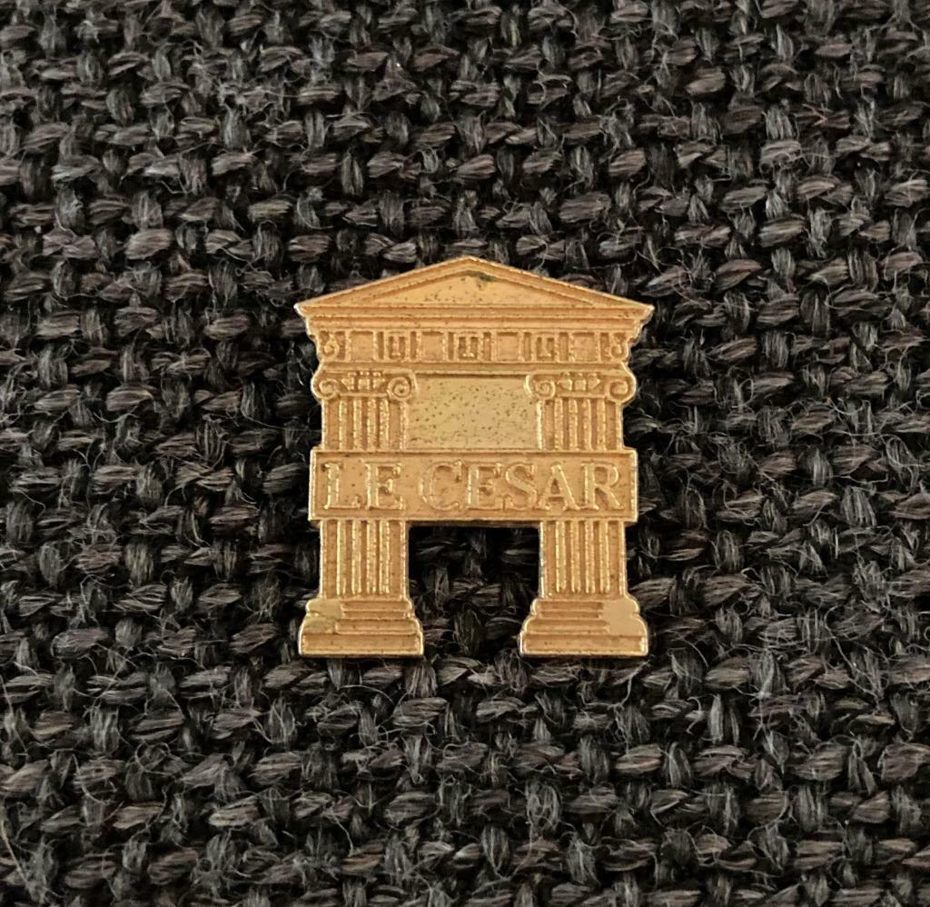 PIN - LE CESAR, Collections, Envoi, Utilisé, Autres sujets/thèmes, Insigne ou Pin's