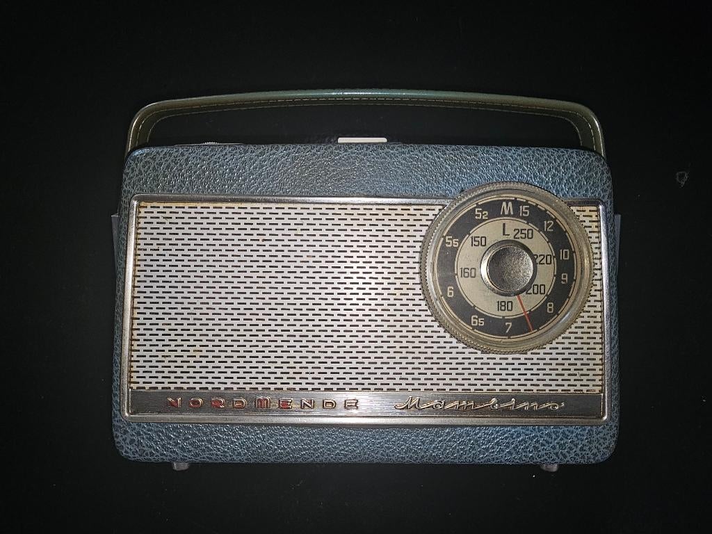 Vintage Radio's uit de jaren 60 omgebouwd tot bluetooth, Antiek en Kunst, Ophalen