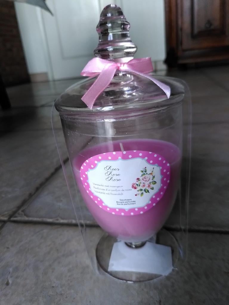 Nieuw Glazen stolp met roze kaars met rozengeur, Ophalen of Verzenden, Nieuw