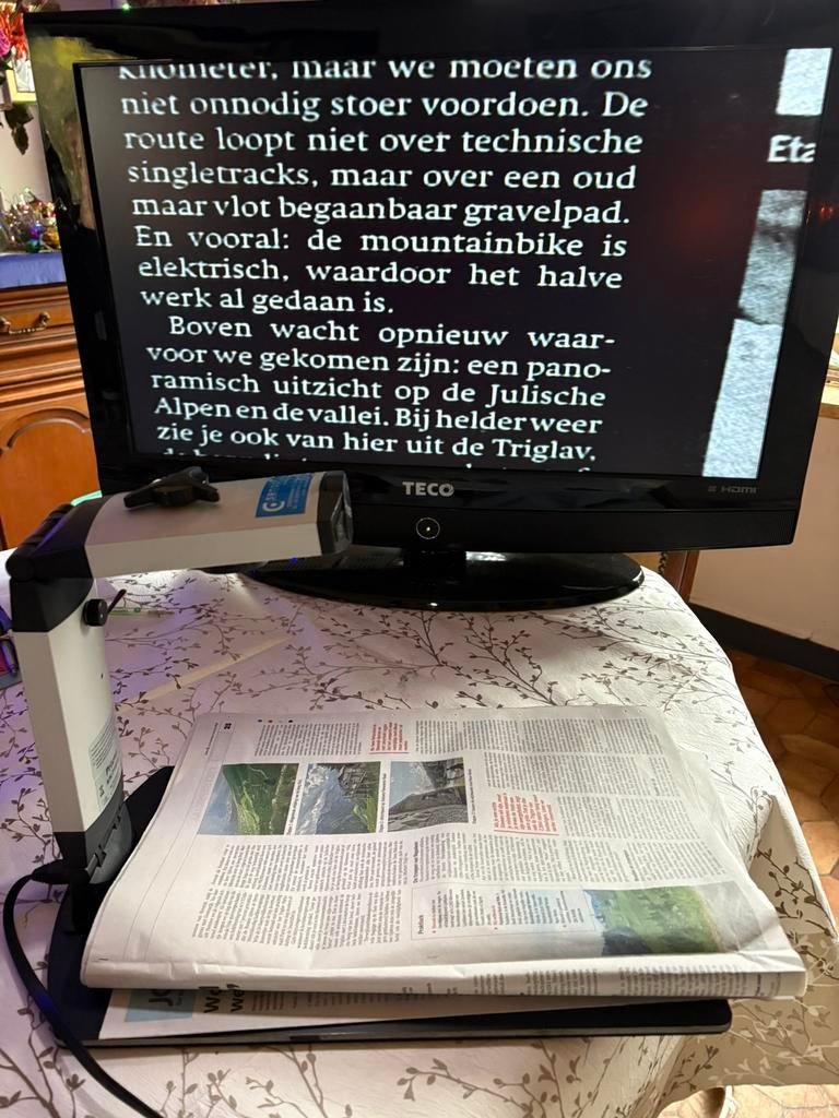 Prisma Lees projectie op tv van boek, tijdschrift of krant, Ophalen, Zo goed als nieuw
