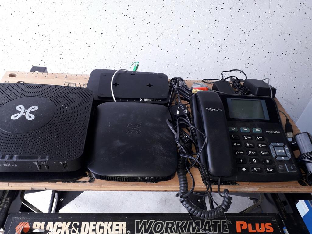 communicatie apparaten geen telefoon 9, Telecommunicatie, Ophalen of Verzenden, Zo goed als nieuw, Telefoon