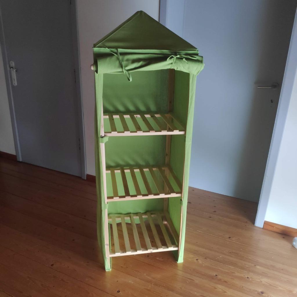 Etagère recouverte de tissus (chambre enfant), Enlèvement, Utilisé
