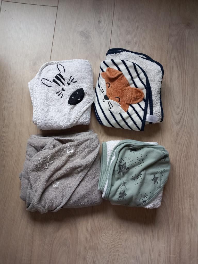 4 badcapes van o.a. hema en bemini, Ophalen, Badje, Hema