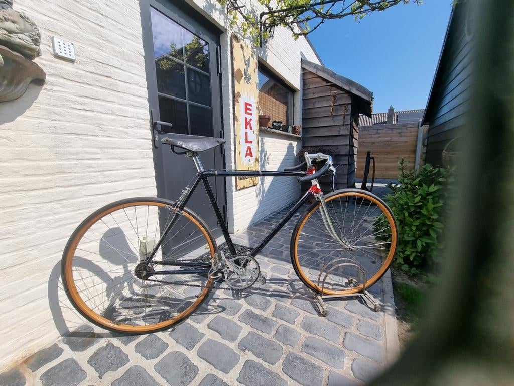 Oude koersfiets, Ophalen