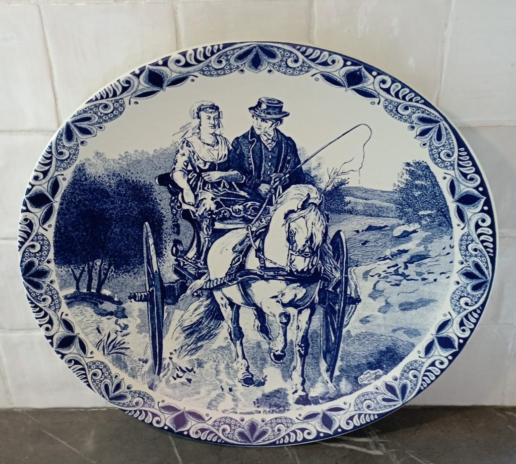 Groot Delfts blauw "Chemkefa" wandbord met paardenkoets, Ophalen