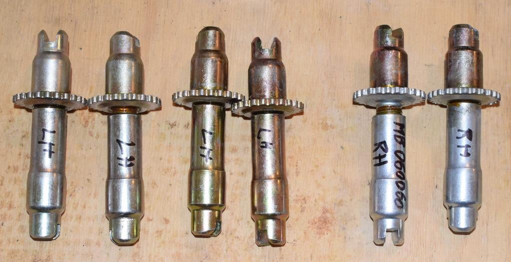Mitsubishi MB060060 MB060059, Auto-onderdelen, Vrachtwagen-onderdelen, Ophalen, Mitsubishi