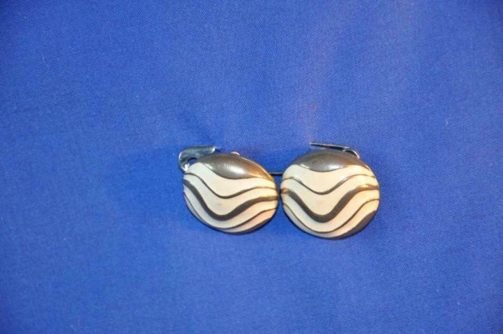 §  paire boucles d'oreilles clip de fantaisie  (n13), Bijoux, Sacs & Beauté, Enlèvement ou Envoi, Utilisé, Blanc, Autres matériaux