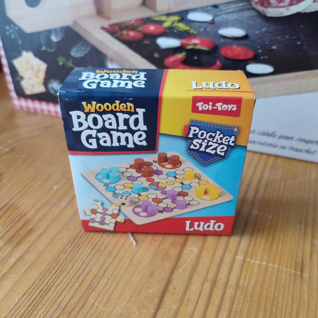 Mini-Jeu Societé en bois (gratuit SI achat), Hobby & Loisirs créatifs, Jeux de société | Jeux de plateau, Neuf, Enlèvement ou Envoi