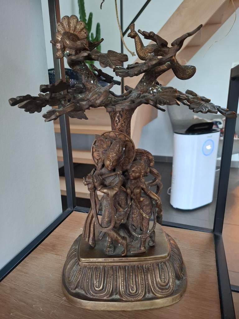 Bronzen beeld indisch, Ophalen