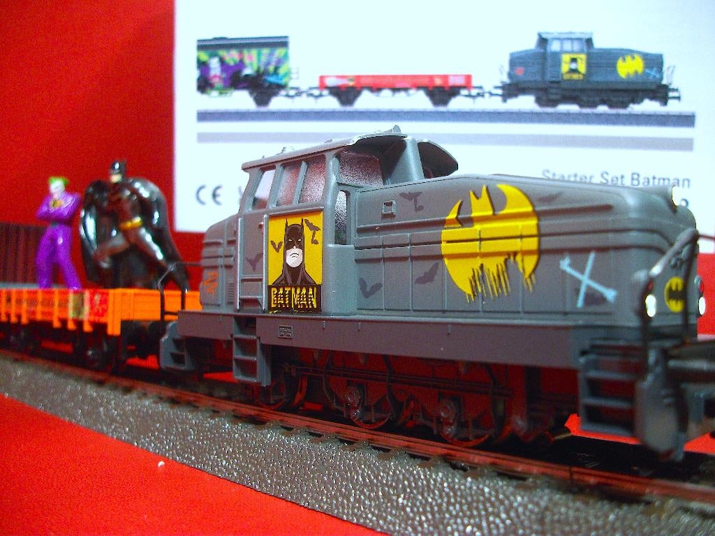 Loco + 3 Wagons - Train BATMAN - Märklin H0 - 1:87, Enlèvement ou Envoi, Courant alternatif, Comme neuf, NS
