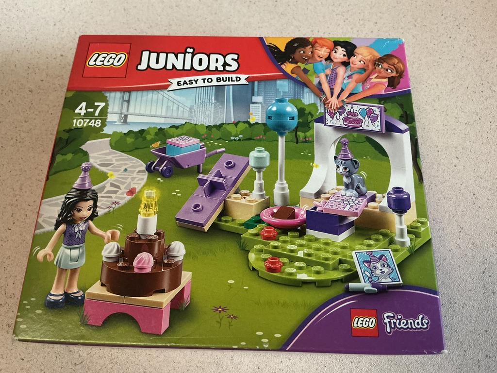ONGEOPEND lego 10748 huisdieren feestje, Ophalen, Zo goed als nieuw, Complete set, Lego