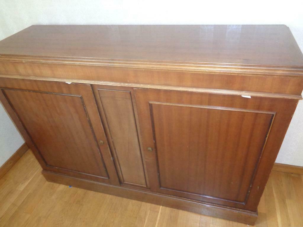 machonie houten kast, Ophalen