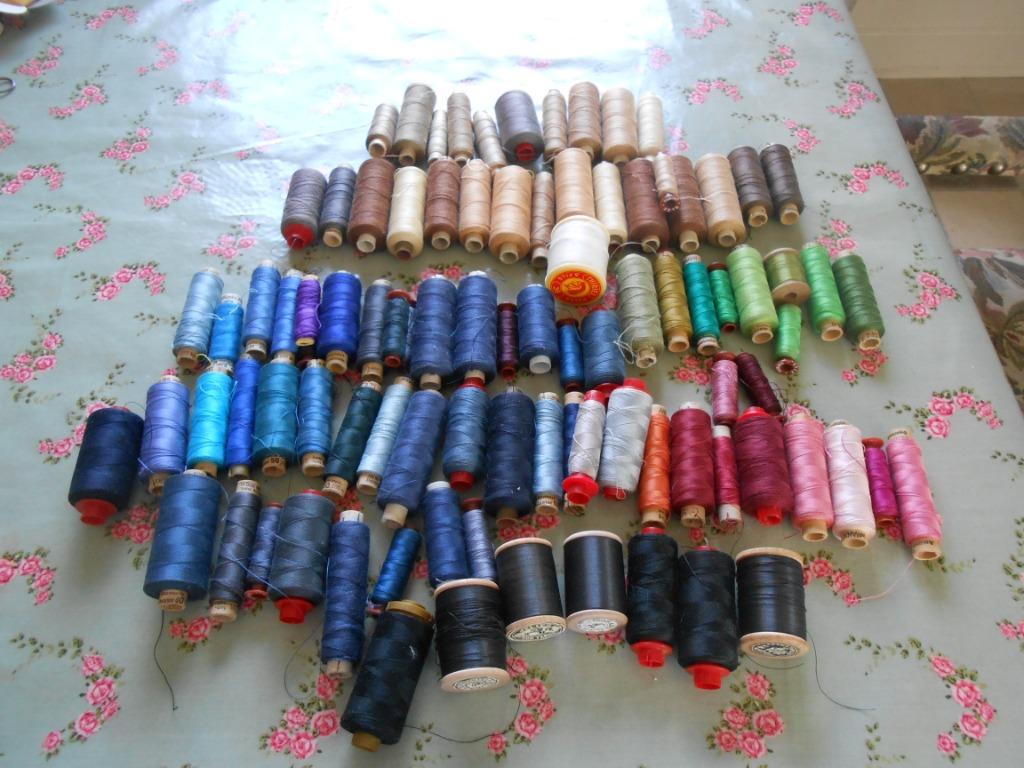 * 91 klosjes naaigaren, Hobby & Loisirs créatifs, Couture & Fournitures, Enlèvement ou Envoi