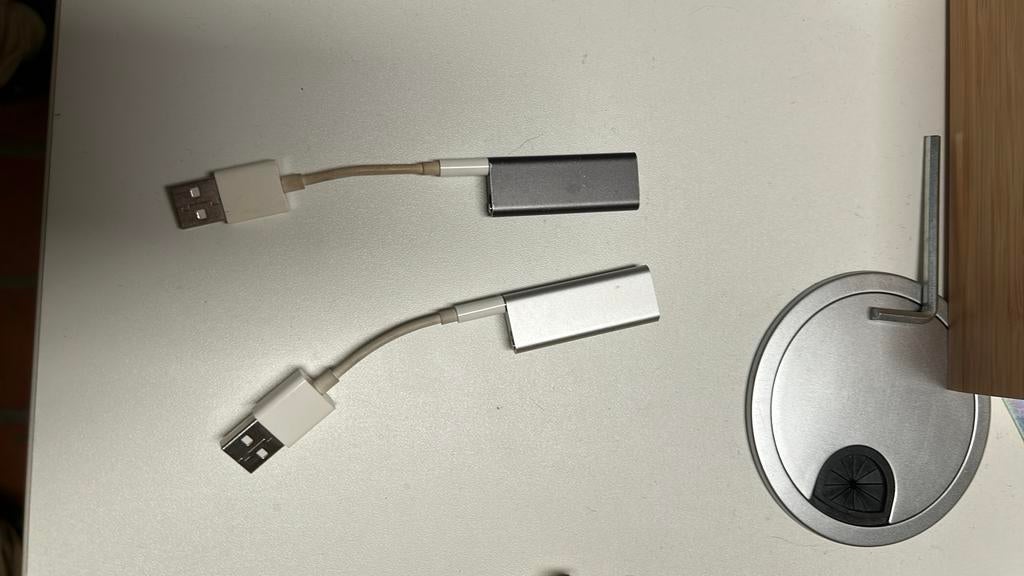 2 ipods shuffle, TV, Hi-fi & Vidéo, Lecteurs Mp3 | Apple iPod, Shuffle, Autres couleurs, Enlèvement, Utilisé