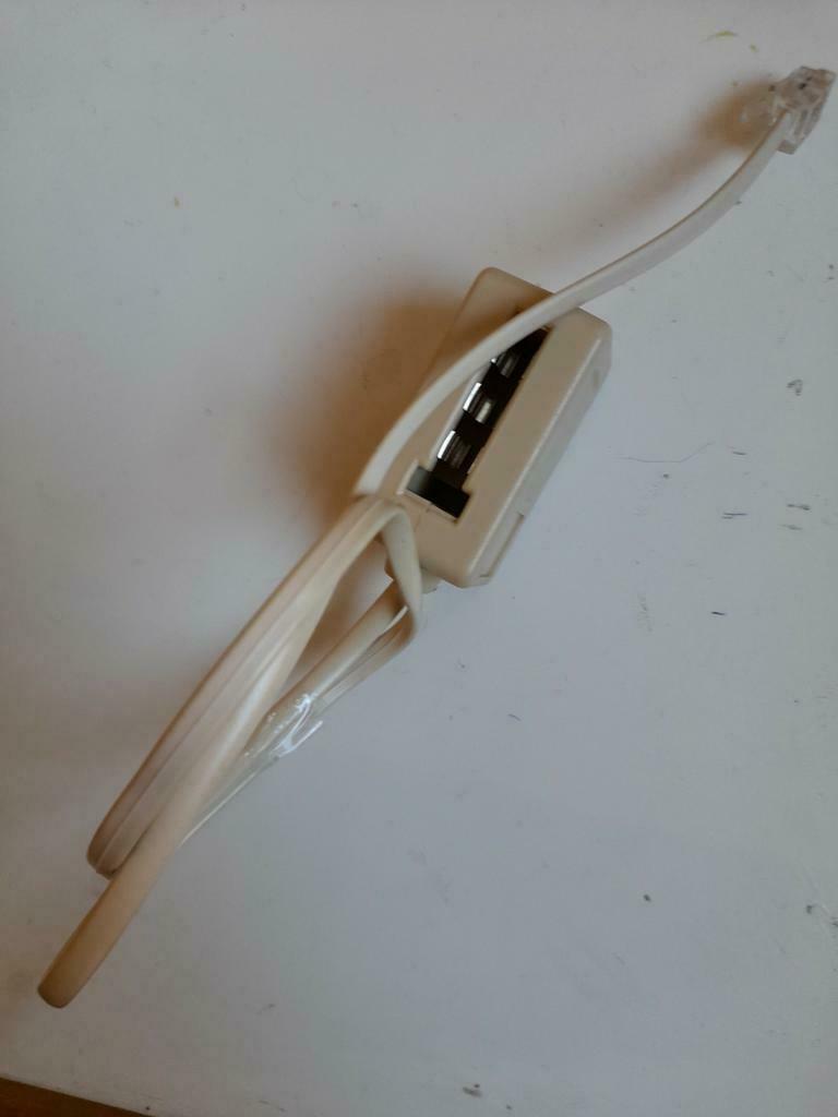 Adaptateur téléphonique France avec prise femelle, Enlèvement ou Envoi, Comme neuf, Bakélite