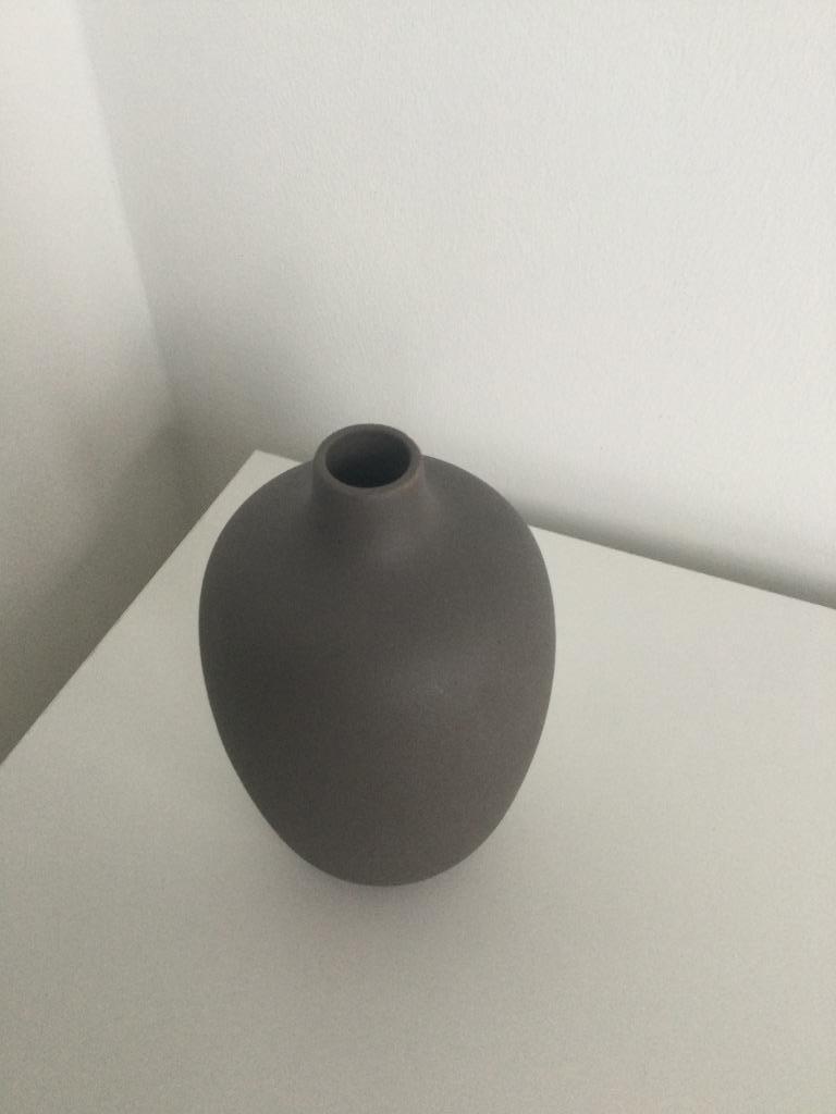 Petit vase soliflore  Blomus gris, Enlèvement