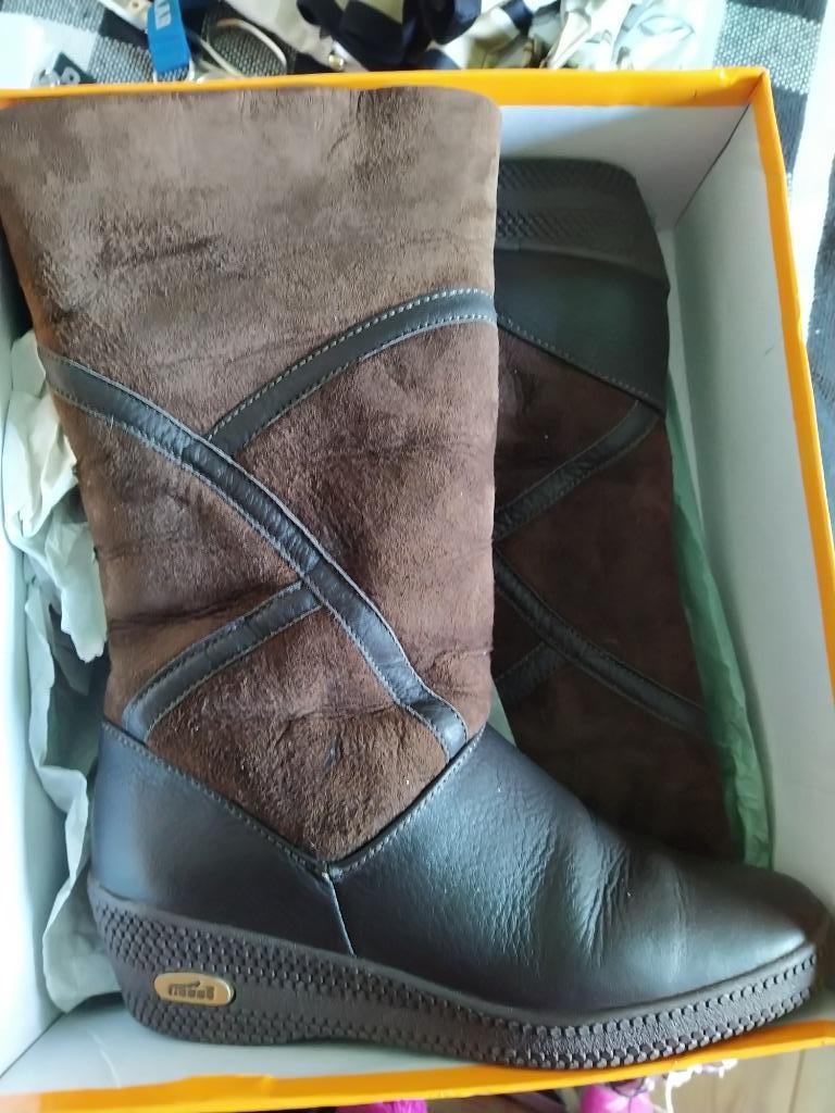 winter laarzen met echte pels binnen, maat 39, Kleding | Dames, Schoenen, Nieuw, Lage of Enkellaarzen, Bruin, Ophalen of Verzenden