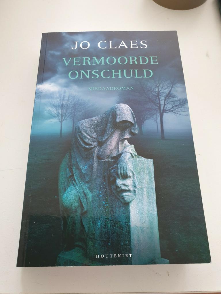 Jo Claes - Vermoorde onschuld, Livres, Thrillers, Comme neuf, Enlèvement ou Envoi