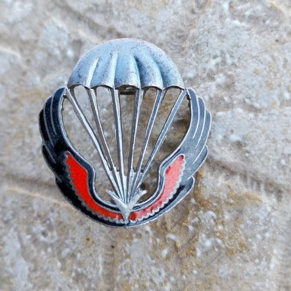 Badge de parachute franco-libanais en émail, Enlèvement ou Envoi