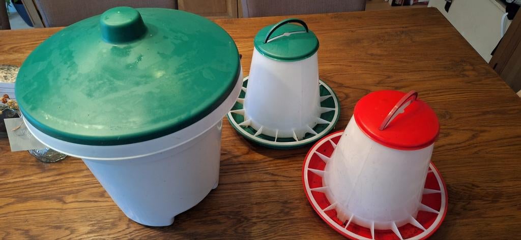 Drinkemmer en voersilo kippen, Dieren en Toebehoren, Ophalen