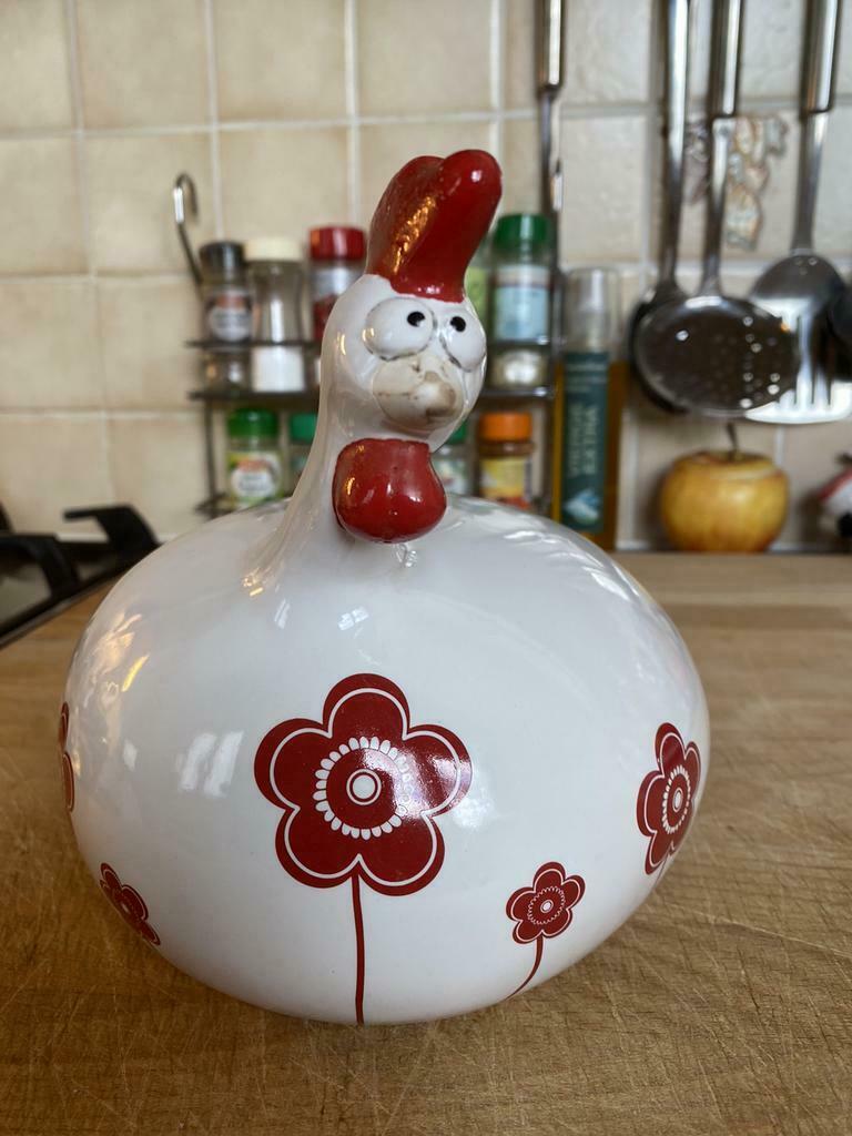 Ancienne poule j line moyenne pondeuse fleurs rouges, Utilisé