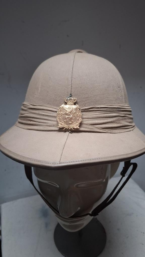 Belgisch Congo - Politie - Prachtige koloniale helm, Ophalen of Verzenden