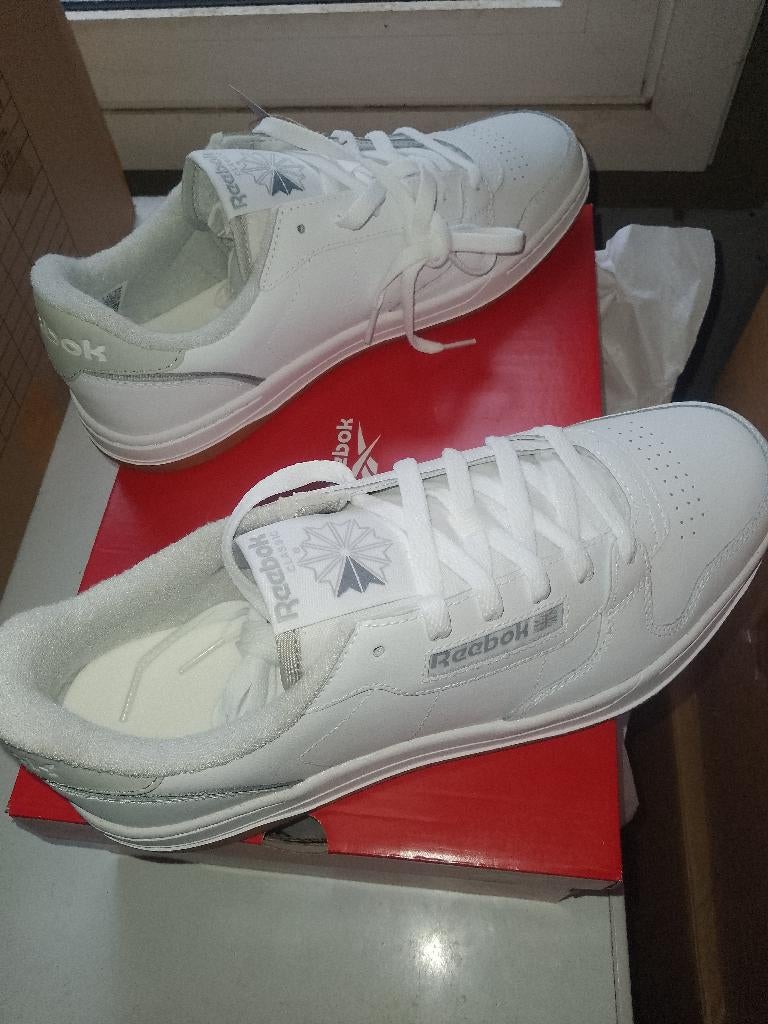 nieuwe Reebok phase court 44.5 (90€) originele doos sneakers, Vêtements | Hommes, Chaussures, Neuf, Reebok, Blanc, Baskets