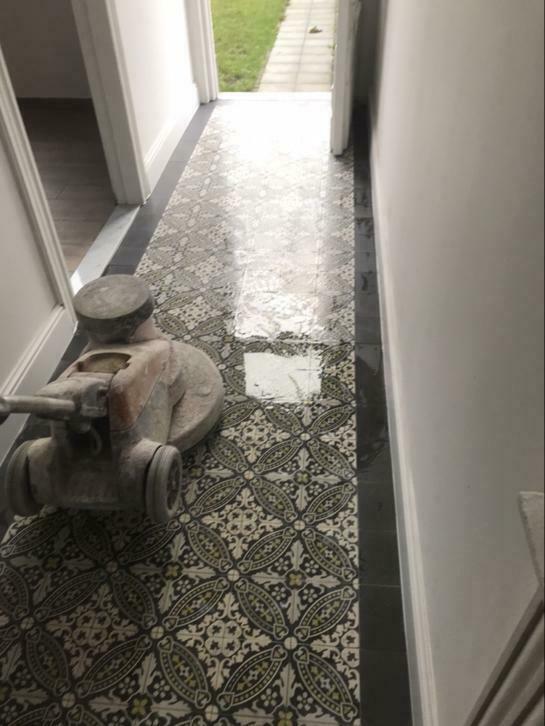 Portugese cement tegels schoonmaken polijsten, Ophalen