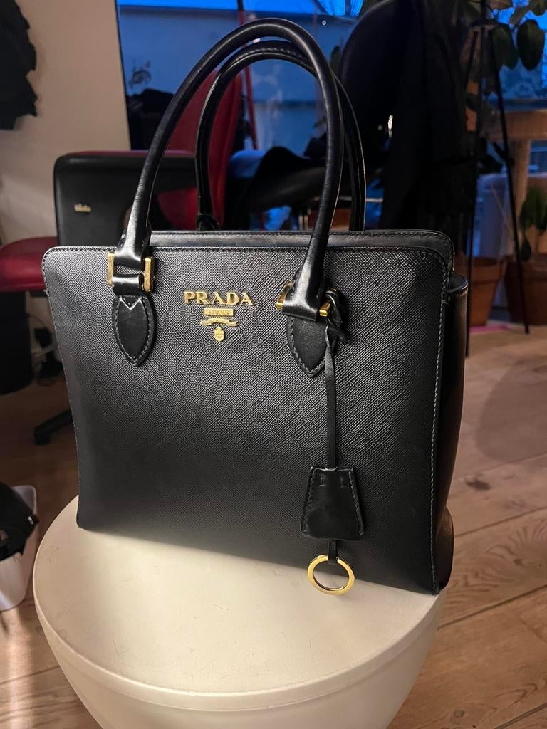 Prada handtas, Enlèvement, Comme neuf, Sac à main