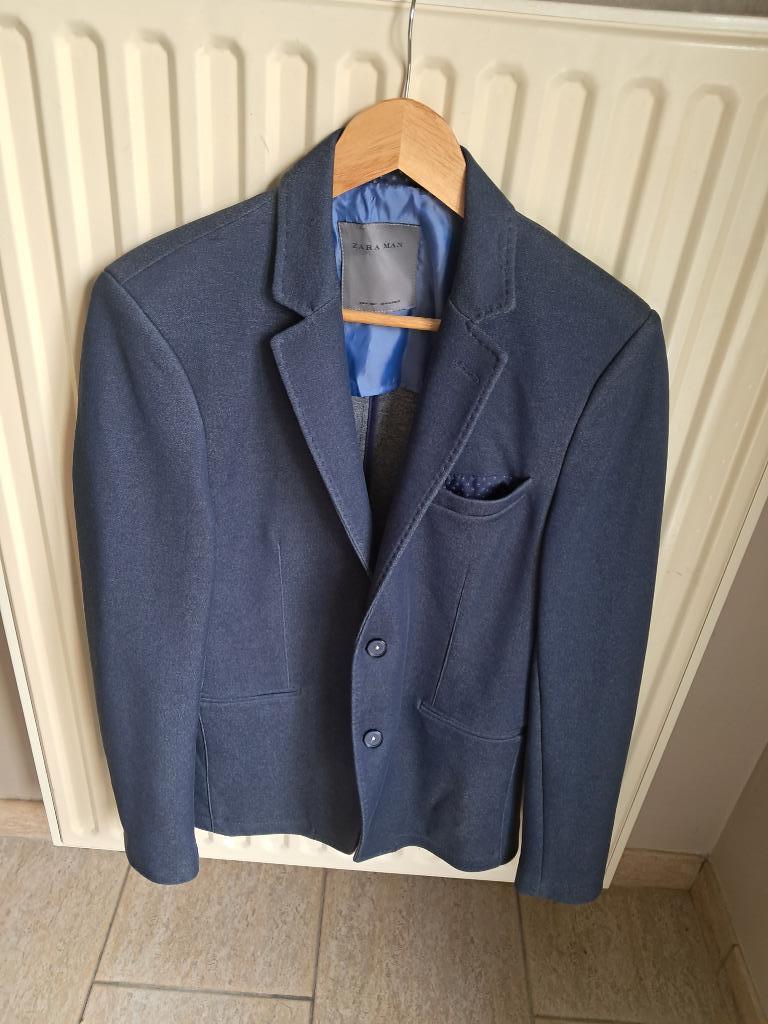 Zara Man blauwe blazer maat 48 ( small), Kleding | Heren, Kostuums en vesten, Ophalen of Verzenden, Maat 48/50 (M)