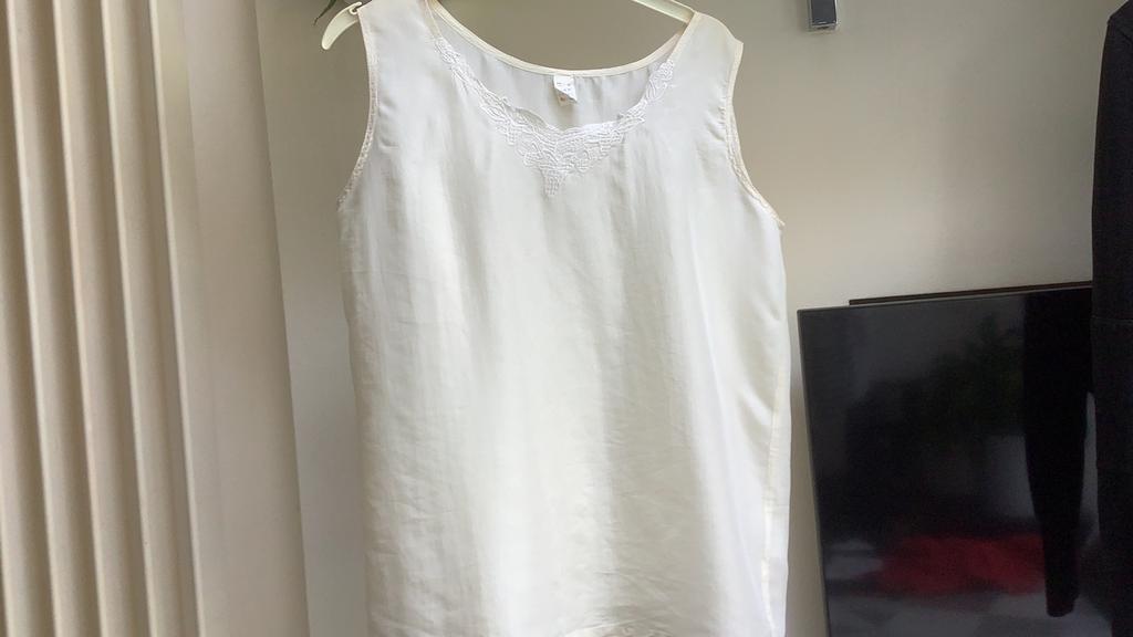 Haut en soie. Ultra léger. 38/40., Enlèvement ou Envoi, Neuf, Taille 38/40 (M), Blanc