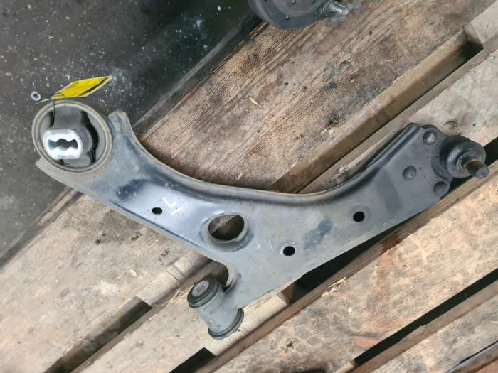 Draagarm links-voor van een Fiat Fiorino, Ophalen of Verzenden, 3 maanden garantie, Gebruikt, Fiat