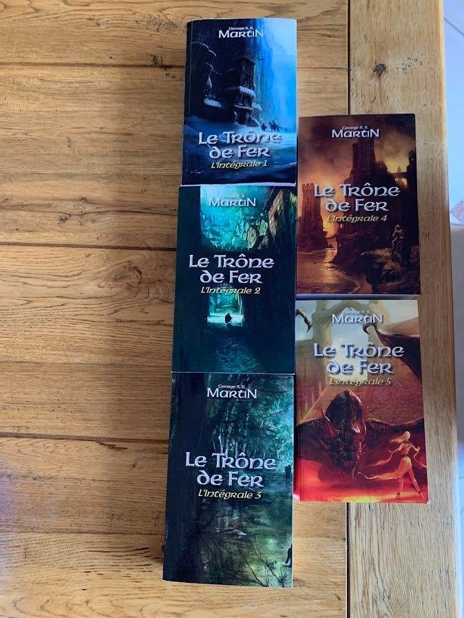 Le Trône de fer, Ophalen of Verzenden, Zo goed als nieuw, George R. R. Martin
