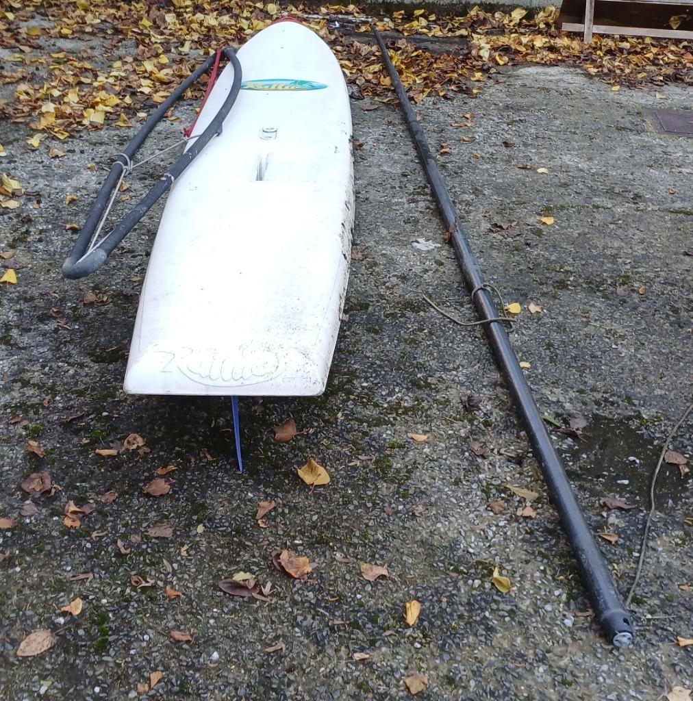 Planche à voile Mistral Kailua complète, Sports nautiques & Bateaux, Enlèvement, Utilisé, Ensemble complet