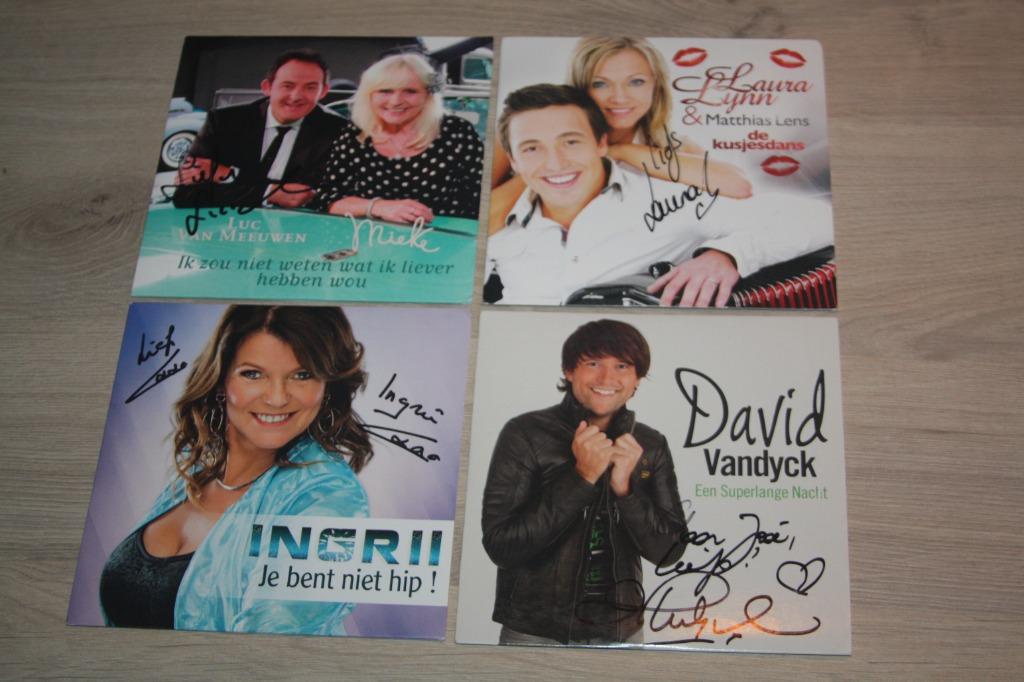 Gesigneerde CD sigles , 5x Nederlandstalig muziek, 2 à 5 singles, Enlèvement ou Envoi, Comme neuf, En néerlandais