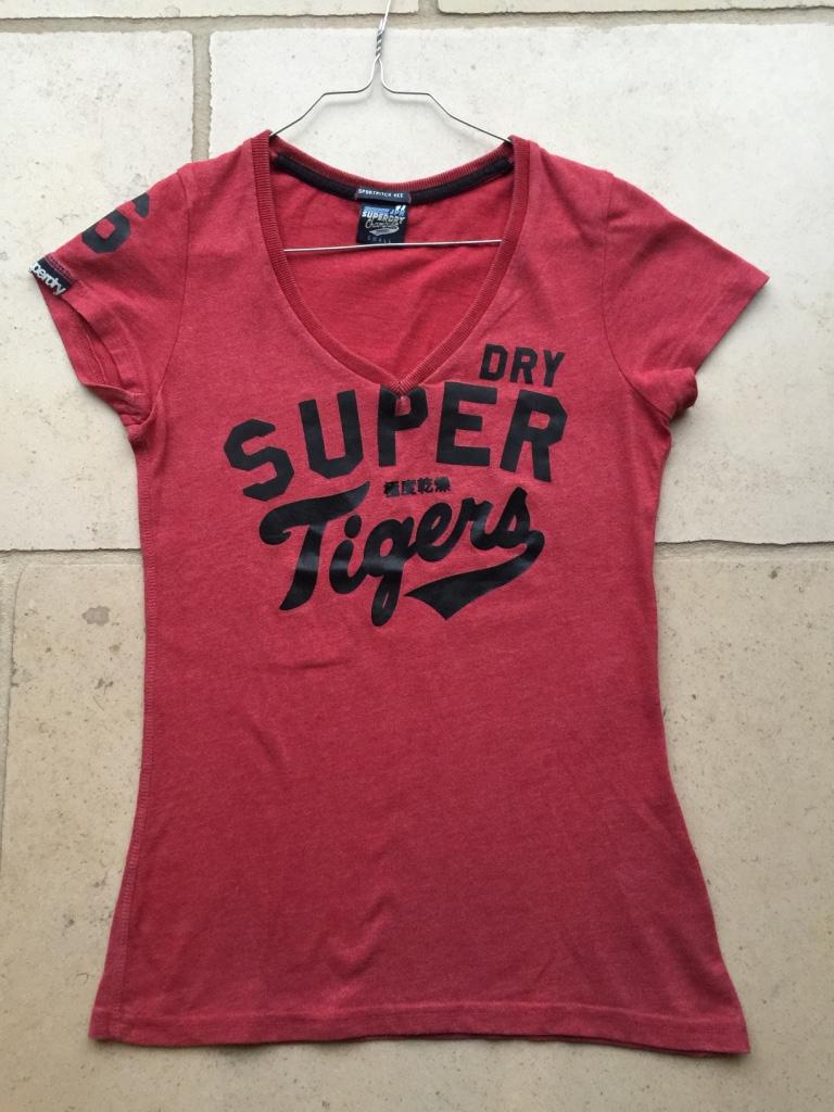 T-shirt femme rouge moucheté "Superdry", taille: Small, Rouge, Manches courtes, Enlèvement ou Envoi, Superdry