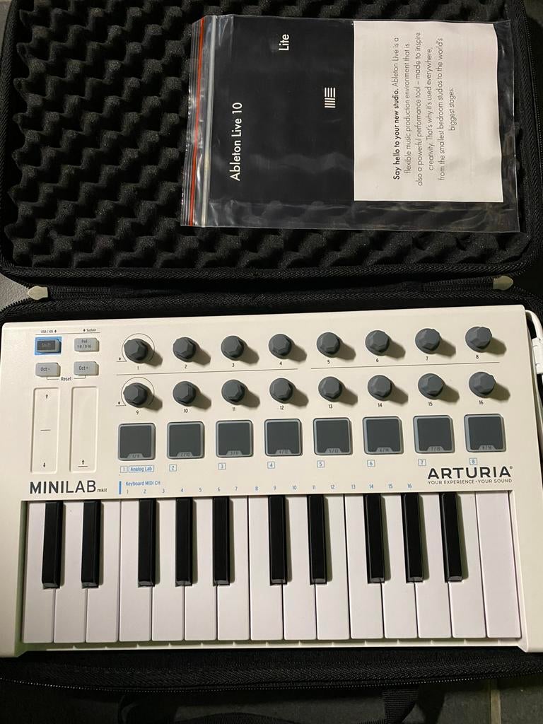 ARTURIA - Minilab MKII + Housse Rigide (NEUF), Enlèvement ou Envoi, Comme neuf