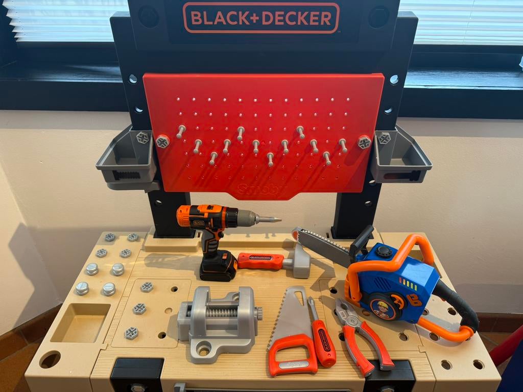 Black &Decker werkbank met toebehoren, Ophalen, Zo goed als nieuw