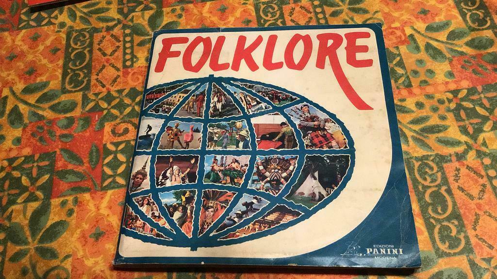Folklore (q), Ophalen of Verzenden, Gelezen, Panini, Plaatjesalbum