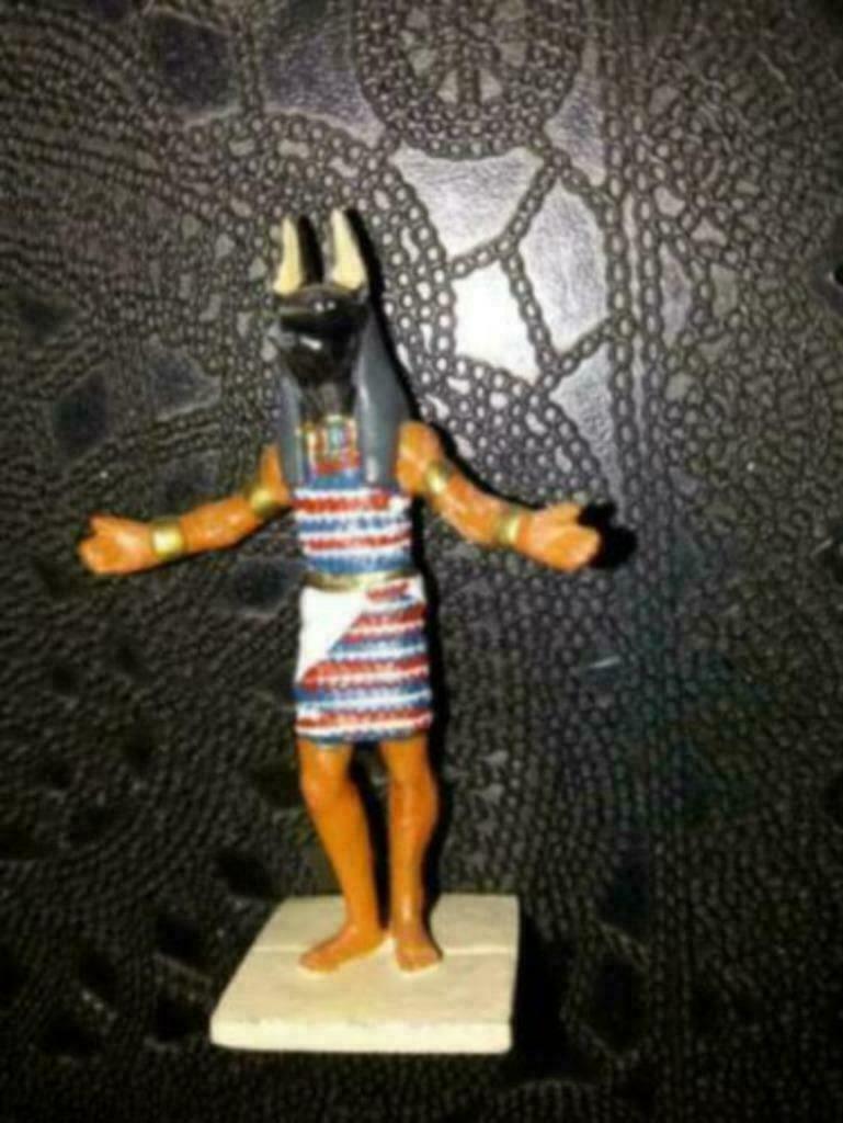 figurine de plomb: FIGURINE ANCIENNE EGYPTE ANUBIS H. 7.5 cm, Verzamelen, Ophalen