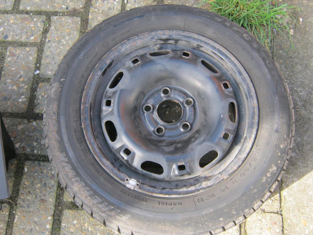 Jantes de rechange avec pneus VW/Seat/Audi 185/60/14 82h 15R, Enlèvement, Comme neuf