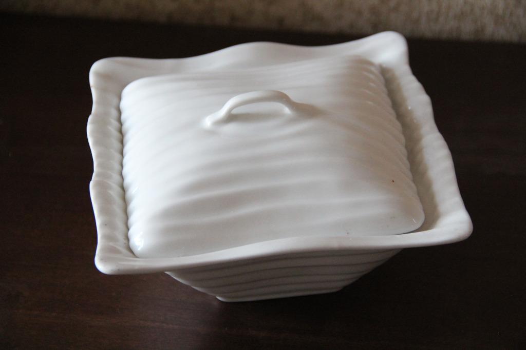 Kleine compote- of botervloot met deksel, wit porselein, Ophalen of Verzenden