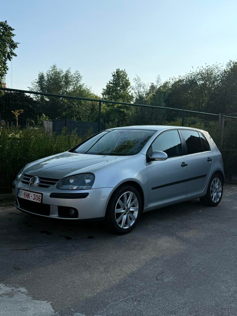 Volkswagen Golf 5 1.6 FSI 2004, Autos, Volkswagen, Particulier, Golf, Cruise Control, Essence, Euro 4, Hatchback, 5 portes, Boîte manuelle