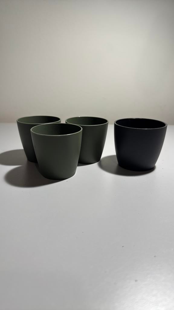 4 Elho bloempotjes, Ophalen, Zo goed als nieuw