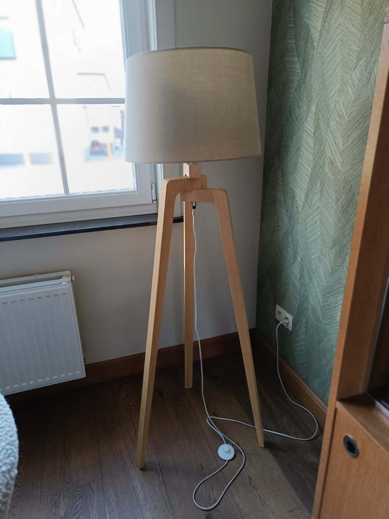 Belle lampe maison du monde, Enlèvement