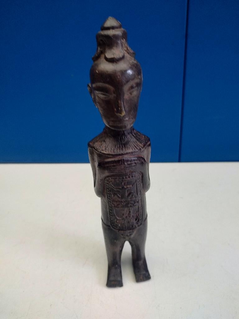 Bronzen etnisch beeldje, Verzenden