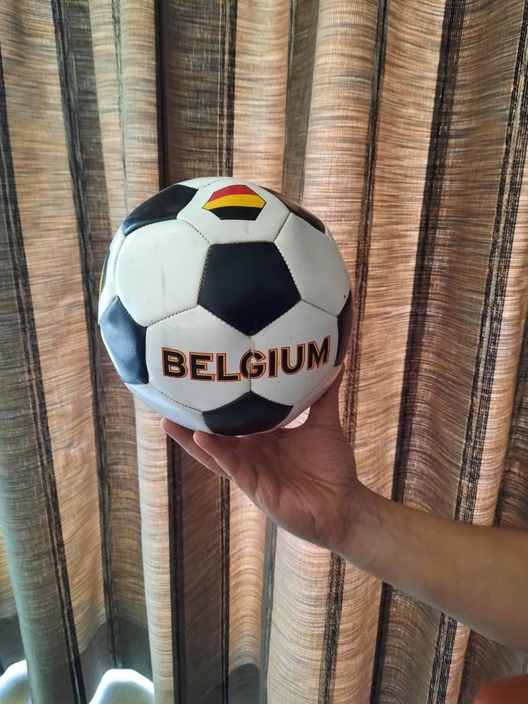 Football, couleurs belges, neuf, Enlèvement ou Envoi, Neuf, Ballon