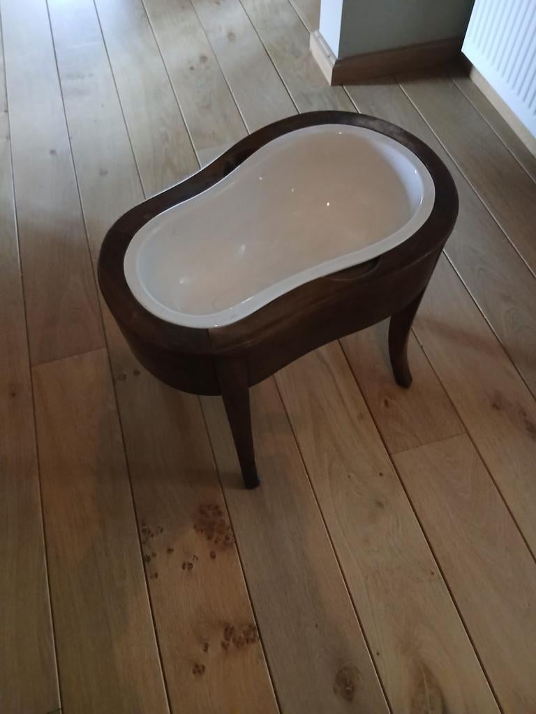 Oud mahoniehouten bidet met porseleinen rezervoir, Antiquités & Art, Enlèvement